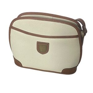 M international series leather shoulder bag (BD)